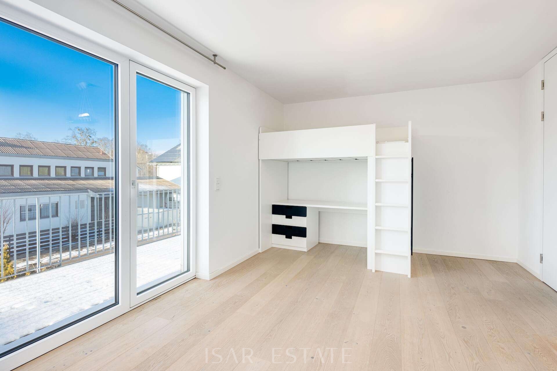 Kinderzimmer mit Bad en suite